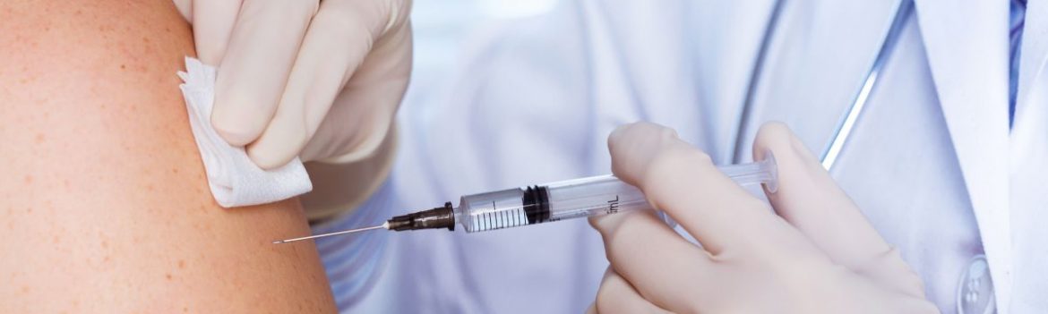 FSME-Impfung: Übernimmt meine Krankenversicherung die Zeckenimpfung?