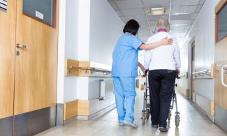 Warum Pflegeprävention so wichtig ist – für alle Beteiligten