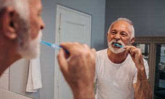Zahnpflege im Alter